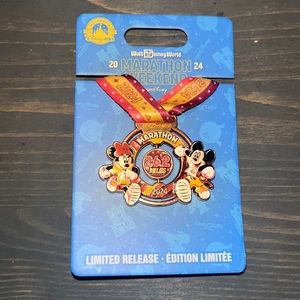 2024 runDisney Marathon medal replica pin